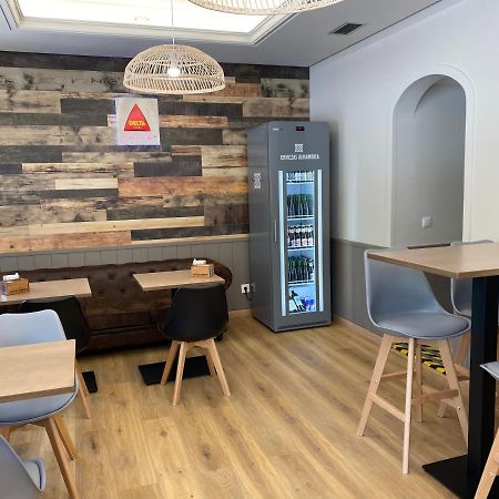 Saudade Hostal Cafeteria A Coruña Eksteriør billede